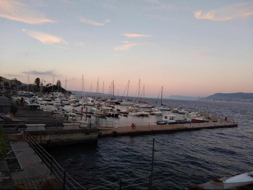 Casa Medusa Messina Eksteriør bilde